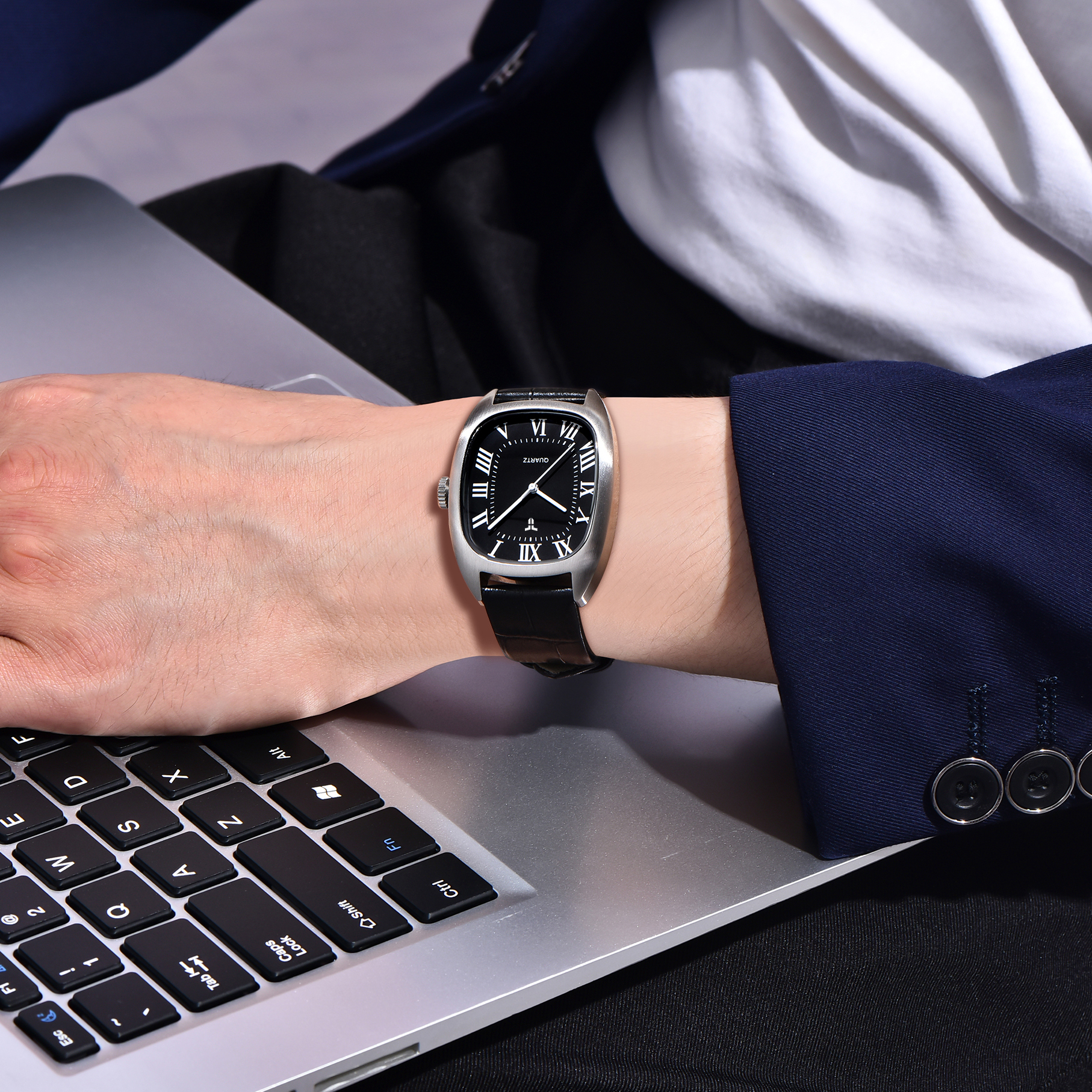 New luxury Men's Quartz Watche - Smartwatch Sports Watches For Men ulasan dan harga